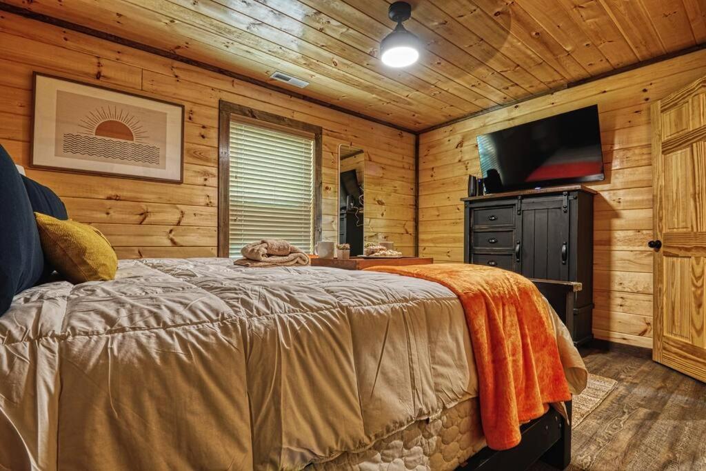 Adventure Retreat/Cabin/Pool+Hot Tub/Game Room+Theater เซอเวียร์วีล ภายนอก รูปภาพ