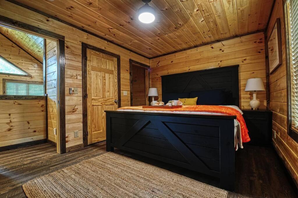 Adventure Retreat/Cabin/Pool+Hot Tub/Game Room+Theater เซอเวียร์วีล ภายนอก รูปภาพ